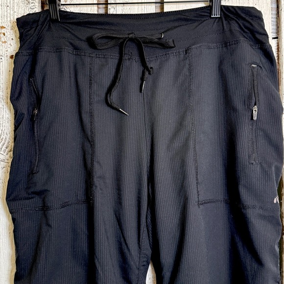 Marika Black Activewear Pants Women's XL Hiking Walking Easy Travel Lightweight - Picture 16 of 16